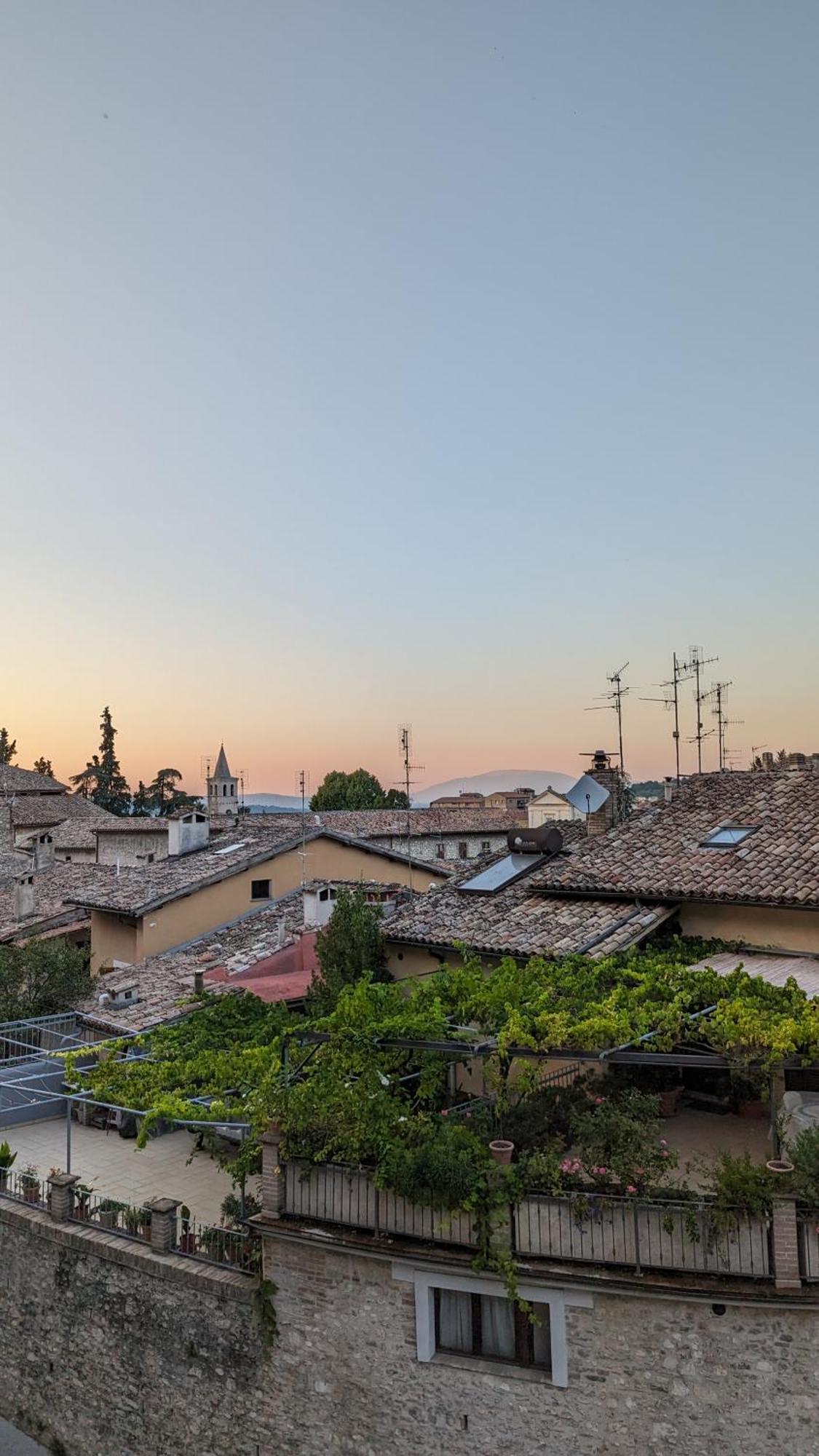 Lizium Spoleto Apartment ภายนอก รูปภาพ